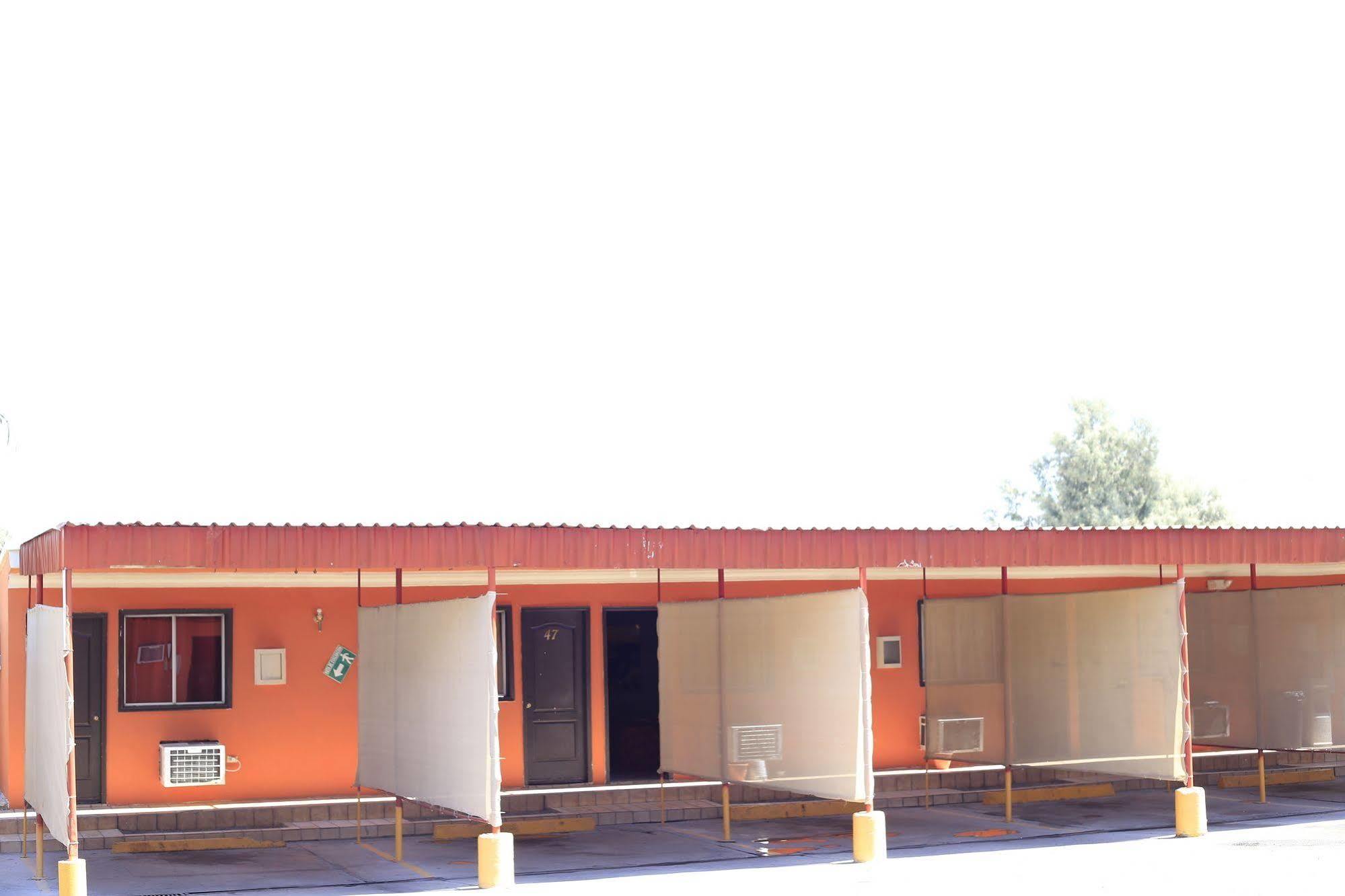 Motel Las Fuentes Mexicali Exterior photo